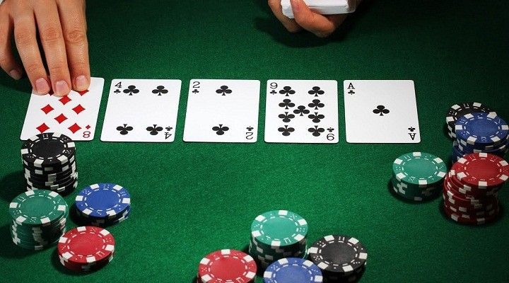 Làm thế nào để đánh giá một ván bài poker? | Habwin