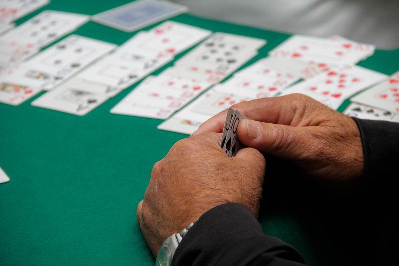 Làm thế nào để đánh giá một ván bài poker? | Habwin
