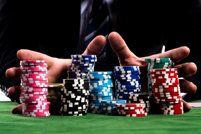 Chiến lược giải đấu Poker cho người mới bắt đầu